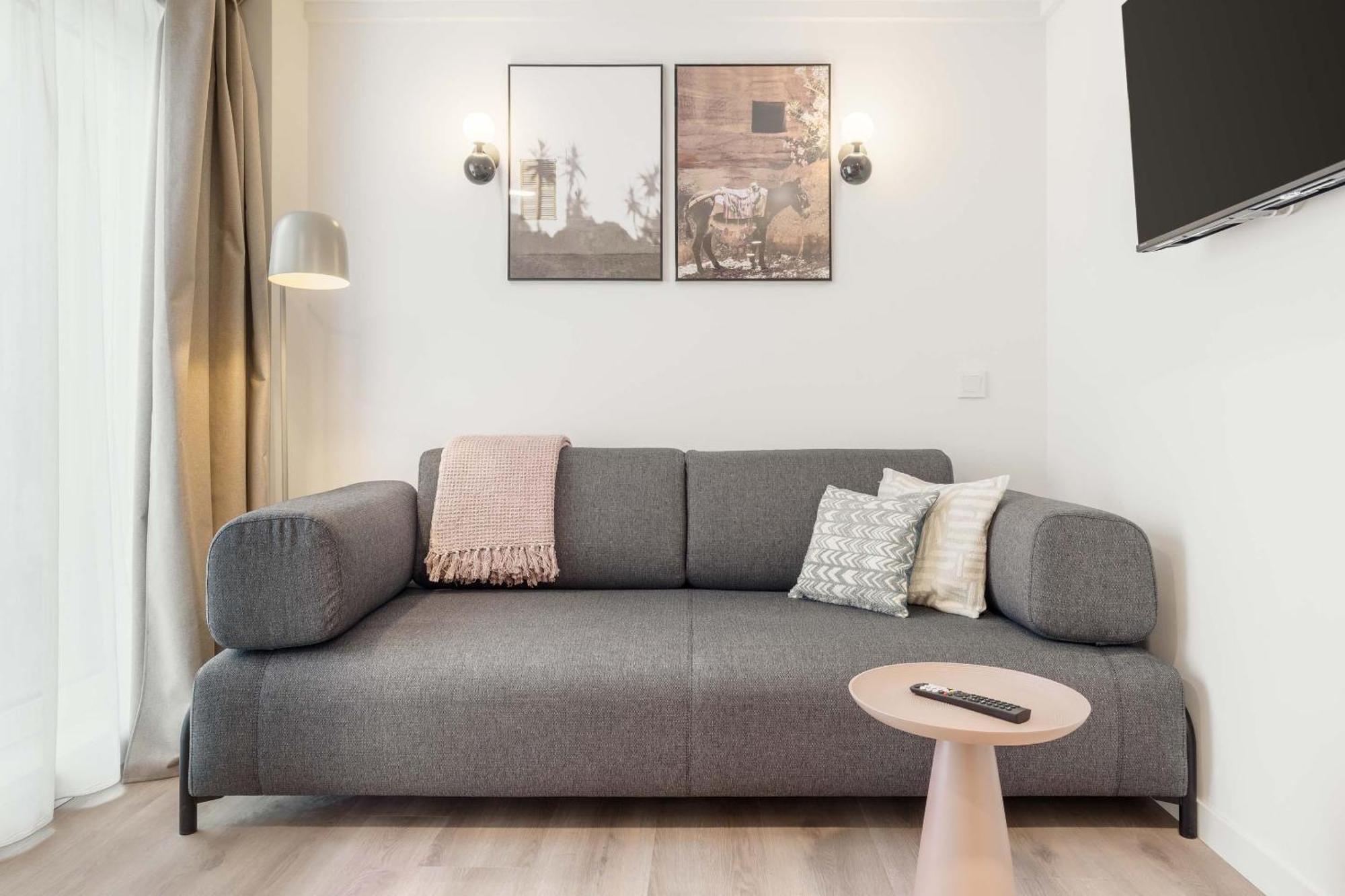 Limehome Madrid Calle De Juan Hurtado De Mendoza Екстер'єр фото